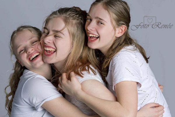 fotorenee-cadeau-gouda-kado-haastrecht-meisje-fotografie-portret-portretfotograaf-portretfotografie-familiefotografie-fotoshoot-foto-1024x776